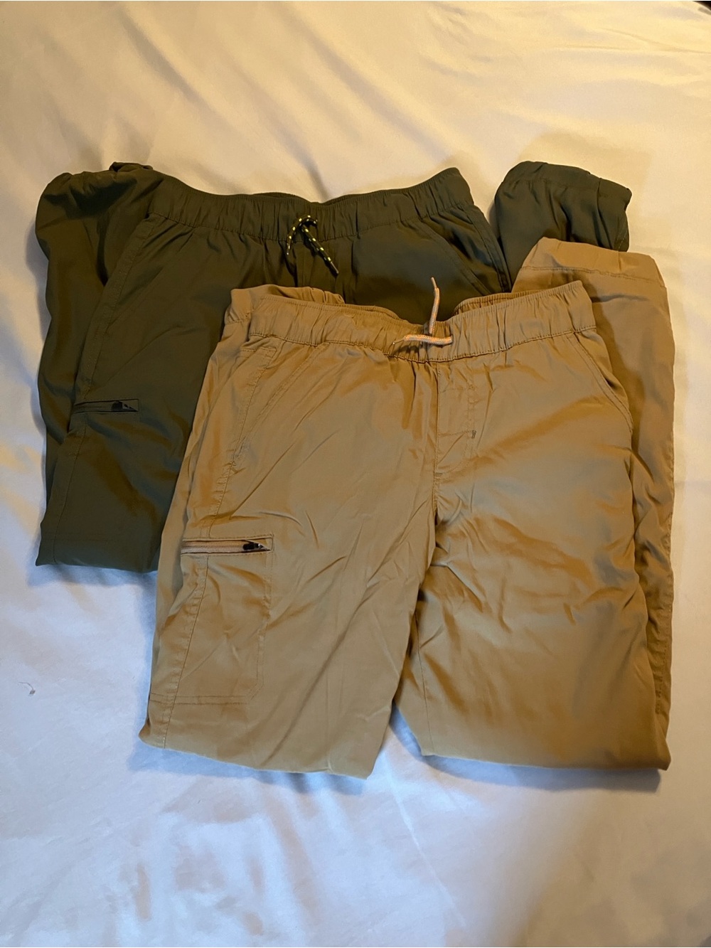 Kids Fleece lined Cargo Pants with Elastic Waist - Olive Green & Khaki